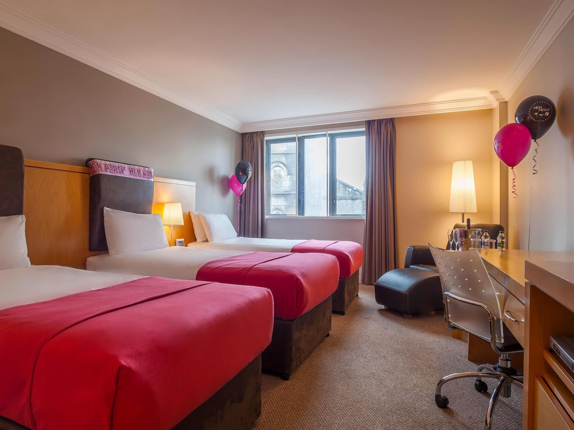 Prince Of Wales Hotel Атлон Экстерьер фото