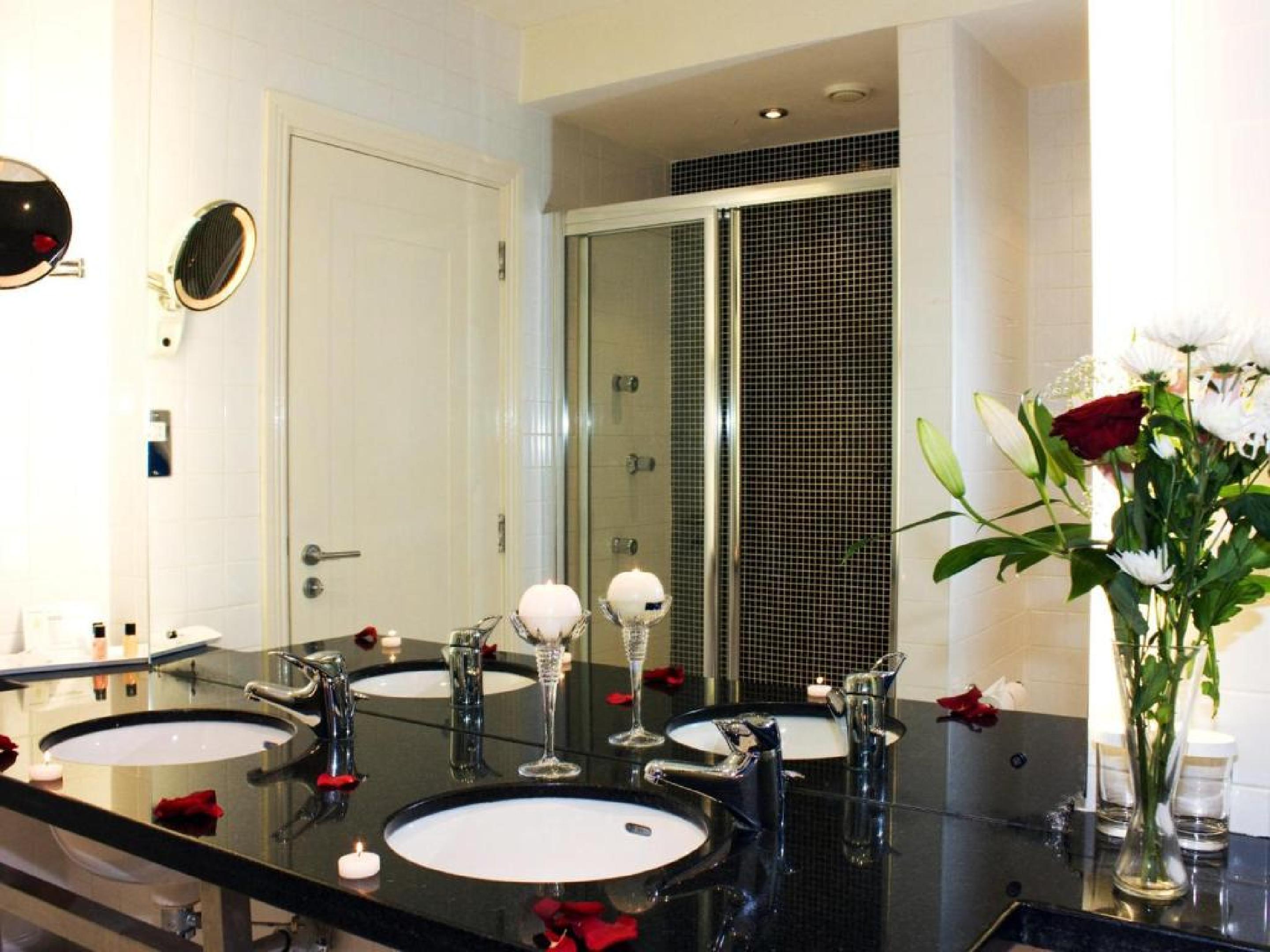 Prince Of Wales Hotel Атлон Экстерьер фото