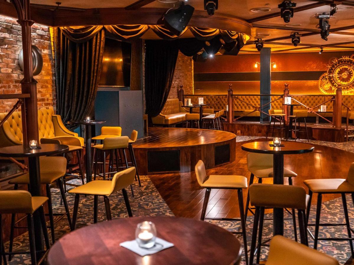 Prince Of Wales Hotel Атлон Экстерьер фото