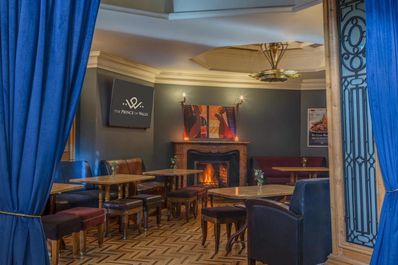 Prince Of Wales Hotel Атлон Экстерьер фото